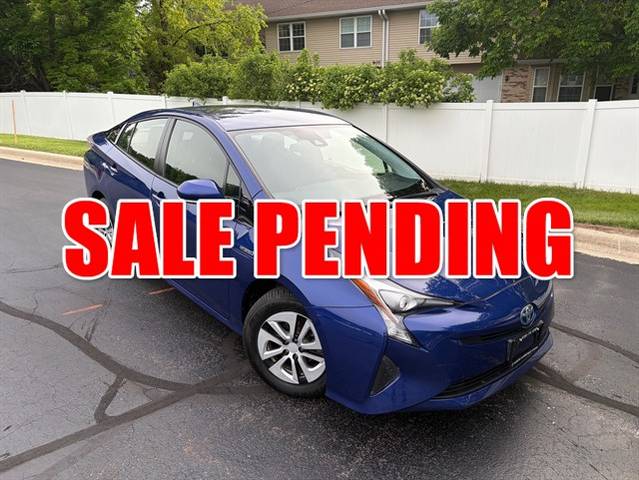 2017 Toyota Prius Three FWD photo