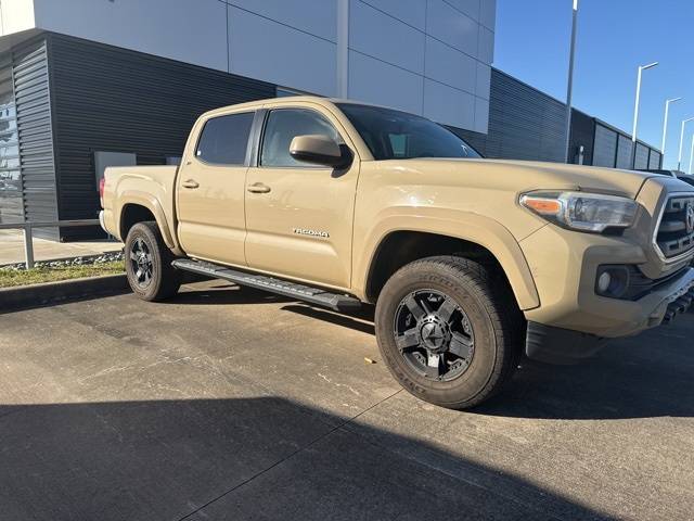 2017 Toyota Tacoma SR5 RWD photo