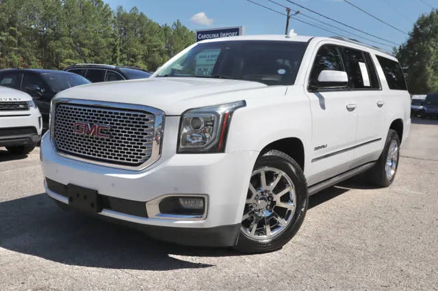 2017 GMC Yukon XL Denali 4WD photo