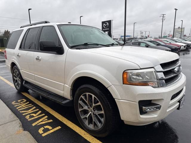 2017 Ford Expedition XLT RWD photo