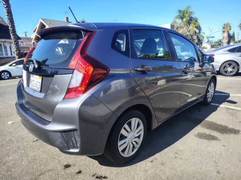 2017 Honda Fit LX FWD photo