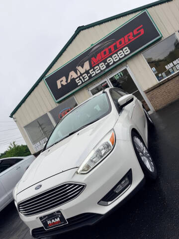 2016 Ford Focus Titanium FWD photo