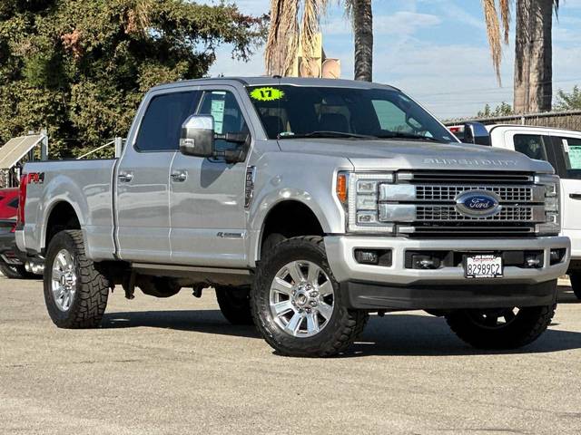 2017 Ford F-250 Super Duty Platinum 4WD photo