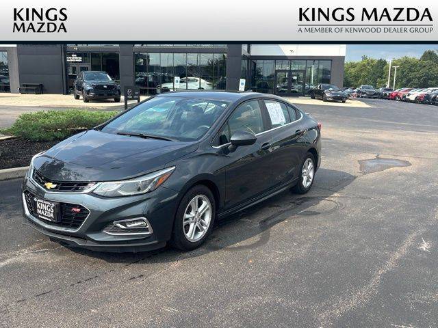 2017 Chevrolet Cruze LT FWD photo