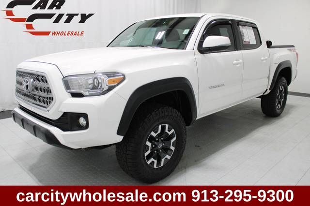 2017 Toyota Tacoma TRD Off Road 4WD photo
