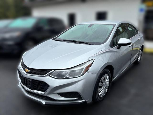 2017 Chevrolet Cruze LS FWD photo