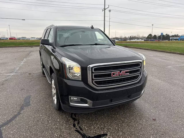 2017 GMC Yukon SLE 4WD photo