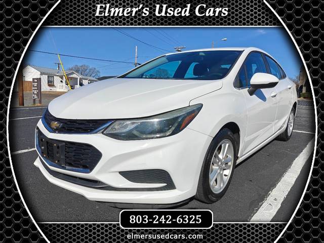 2017 Chevrolet Cruze LT FWD photo