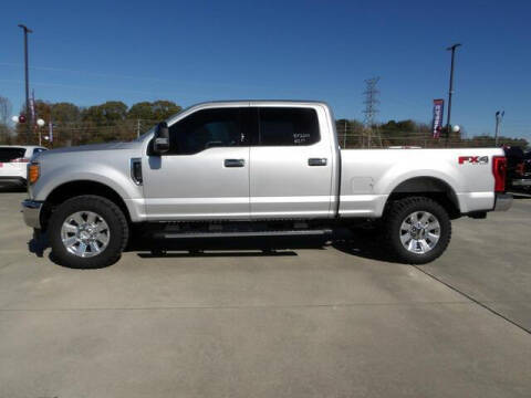 2017 Ford F-250 Super Duty XLT 4WD photo