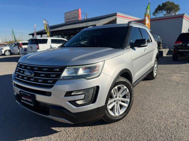 2017 Ford Explorer XLT FWD photo