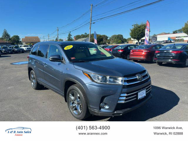 2017 Toyota Highlander Limited Platinum AWD photo