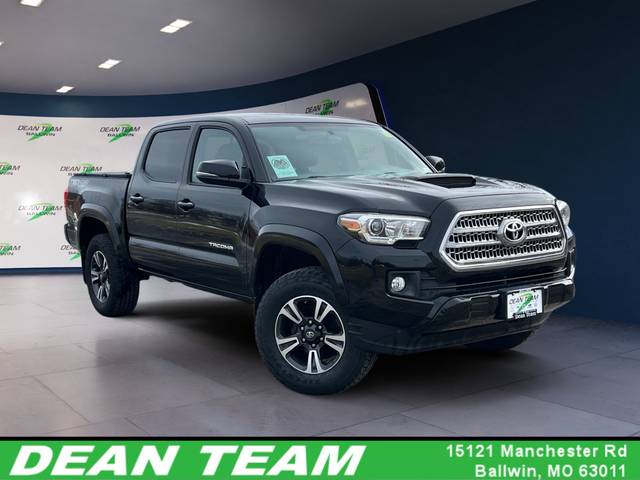 2017 Toyota Tacoma TRD Sport 4WD photo