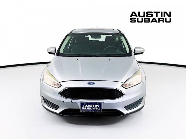 2015 Ford Focus SE FWD photo