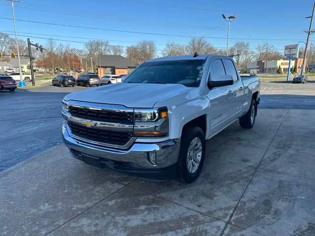 2017 Chevrolet Silverado 1500 LT 4WD photo