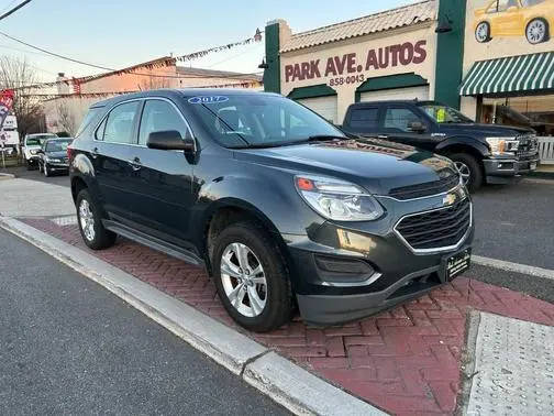 2017 Chevrolet Equinox LS FWD photo