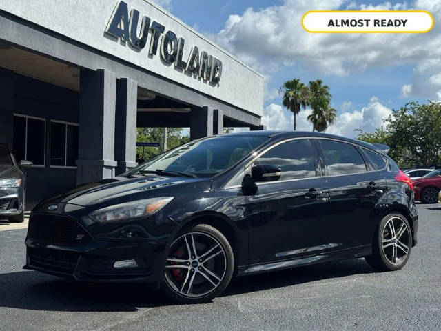 2017 Ford Focus ST FWD photo