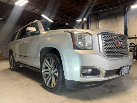 2017 GMC Yukon XL Denali 4WD photo