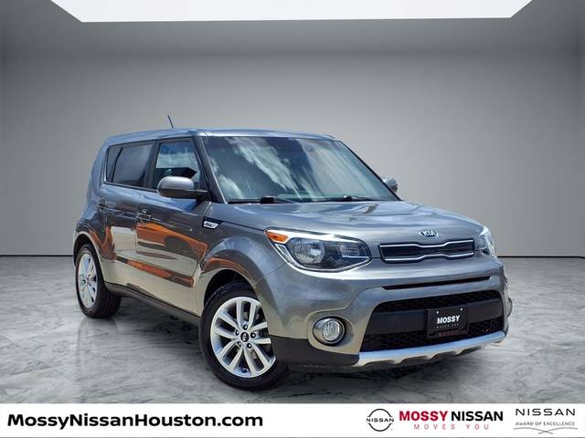 2017 Kia Soul + FWD photo