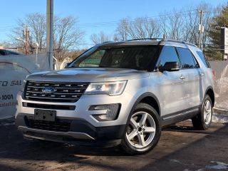 2017 Ford Explorer XLT 4WD photo