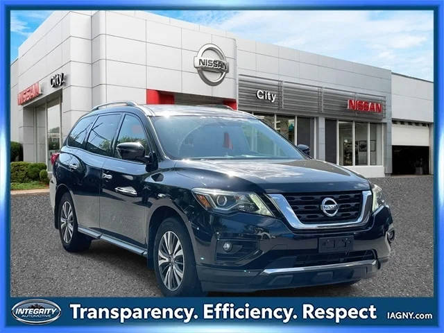 2017 Nissan Pathfinder SL 4WD photo