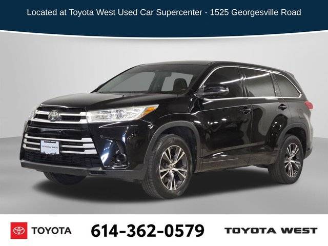 2017 Toyota Highlander LE FWD photo