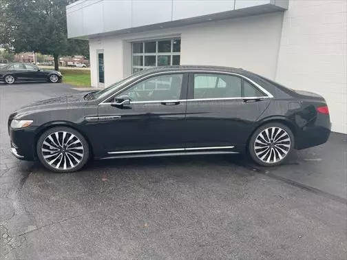 2017 Lincoln Continental Black Label AWD photo