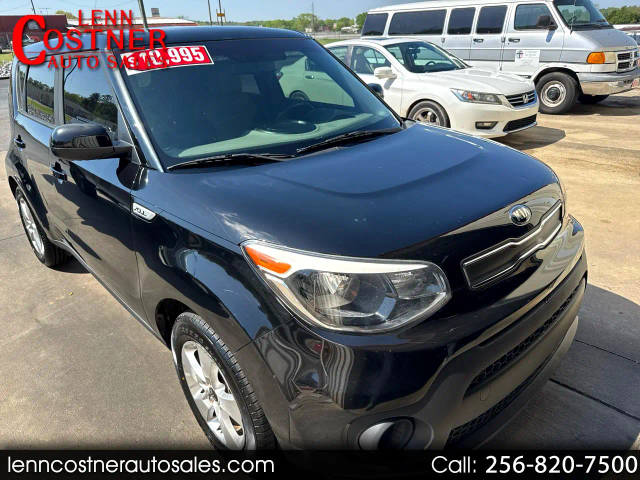 2017 Kia Soul Base FWD photo