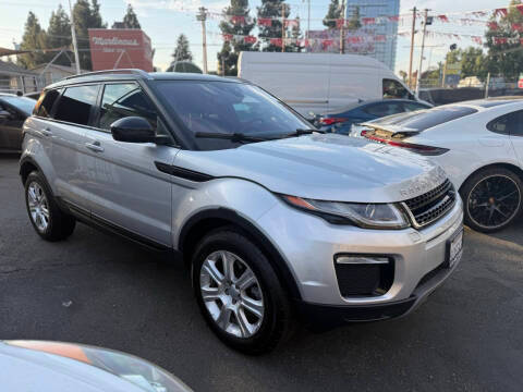 2017 Land Rover Range Rover Evoque SE 4WD photo