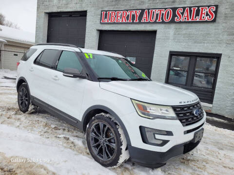 2017 Ford Explorer XLT 4WD photo