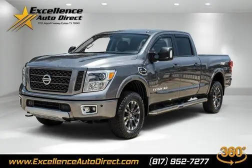 2017 Nissan Titan XD PRO-4X 4WD photo