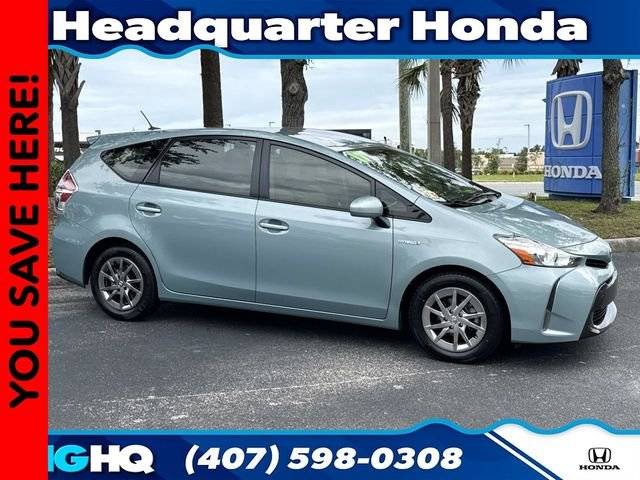 2017 Toyota Prius v Four FWD photo