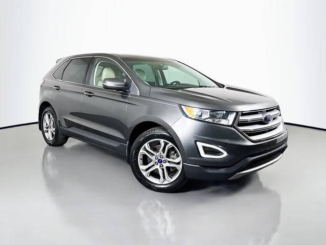 2017 Ford Edge Titanium FWD photo