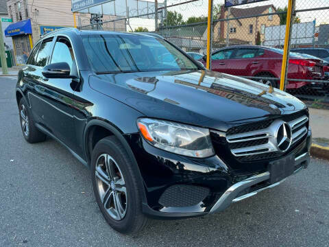 2017 Mercedes-Benz GLC-Class GLC 300 AWD photo