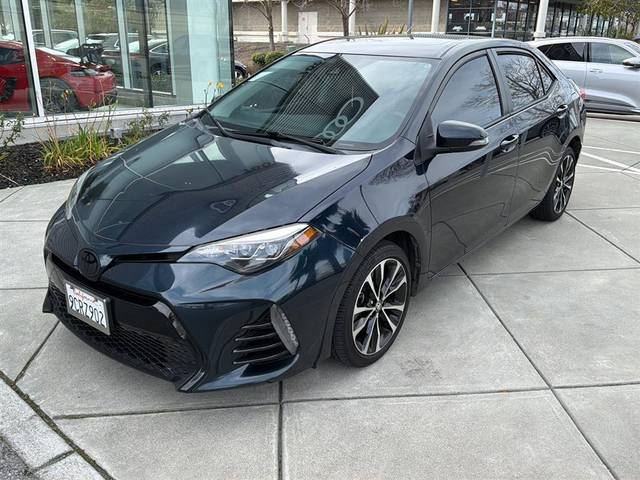2017 Toyota Corolla SE FWD photo