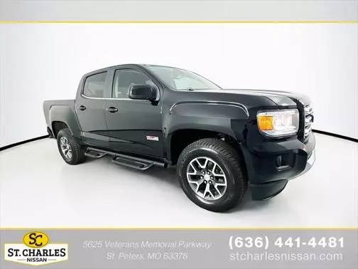 2017 GMC Canyon 4WD SLE 4WD photo