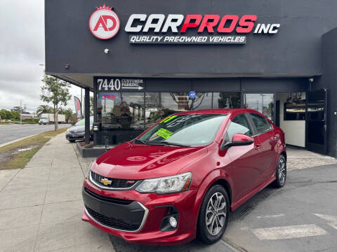 2017 Chevrolet Sonic LT FWD photo