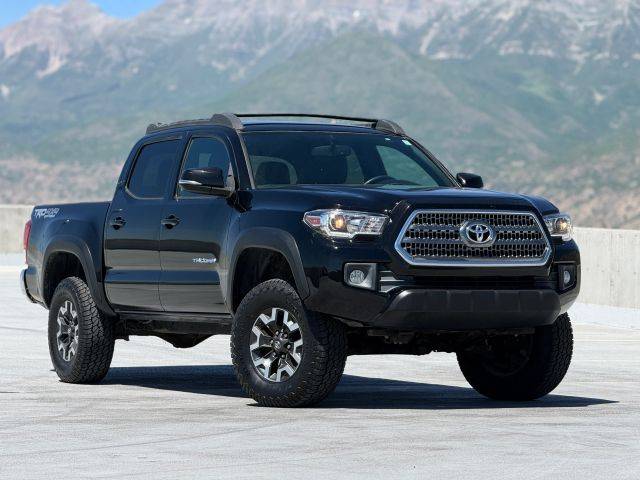 2017 Toyota Tacoma TRD Off Road 4WD photo