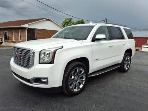 2017 GMC Yukon SLE 4WD photo