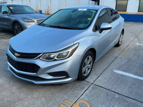 2017 Chevrolet Cruze LS FWD photo