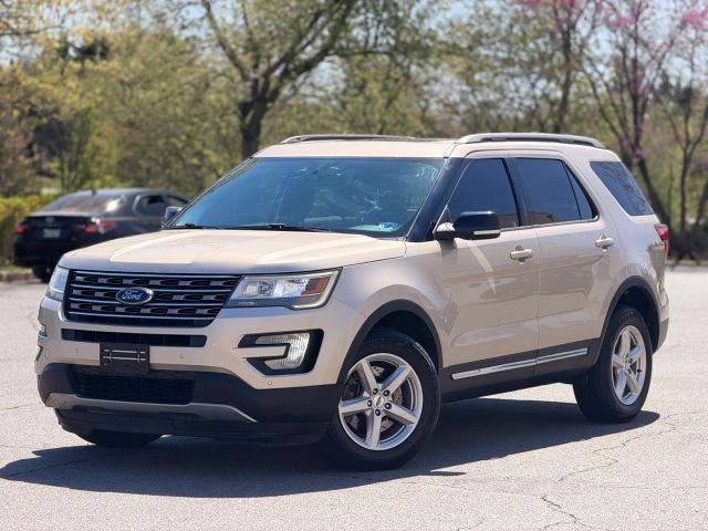2017 Ford Explorer XLT 4WD photo