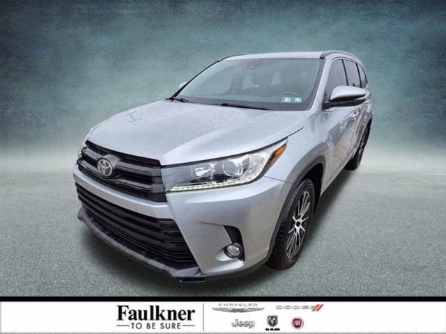 2017 Toyota Highlander SE AWD photo