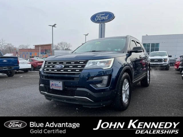 2017 Ford Explorer XLT 4WD photo