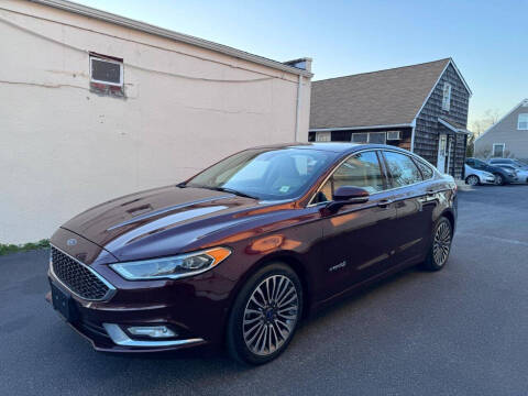 2017 Ford Fusion Hybrid Platinum FWD photo