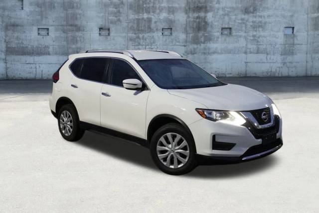 2017 Nissan Rogue S AWD photo