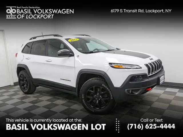 2017 Jeep Cherokee Trailhawk 4WD photo