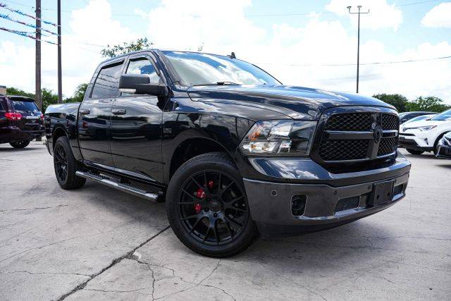2017 Ram 1500 Big Horn 4WD photo