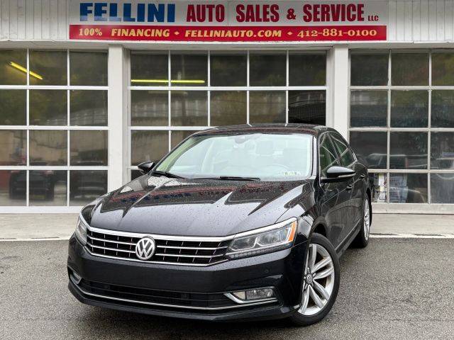 2017 Volkswagen Passat V6 SEL Premium FWD photo