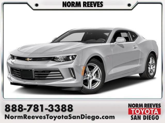 2017 Chevrolet Camaro 2LT RWD photo