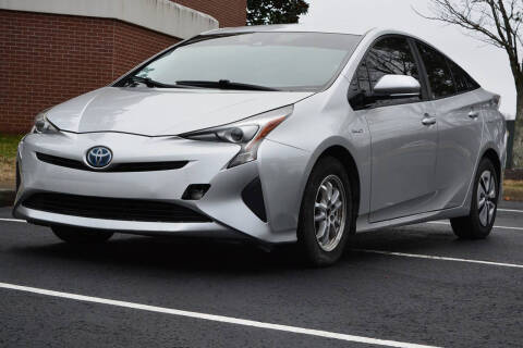 2017 Toyota Prius Three FWD photo