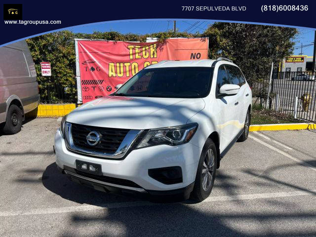 2017 Nissan Pathfinder S FWD photo